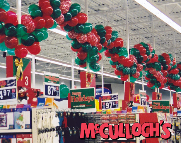 Retail Store Christmas Balloon Decorations